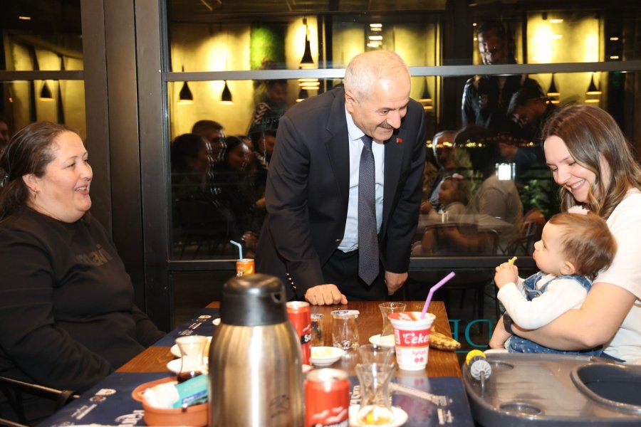 Başkan Büyükgöz Şampiyonları İftarda Ağırladı