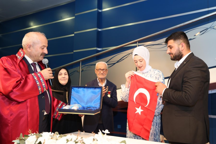 Başkan Büyükgöz’den Dünya Aile  Günü’nde Sürpriz Nikah