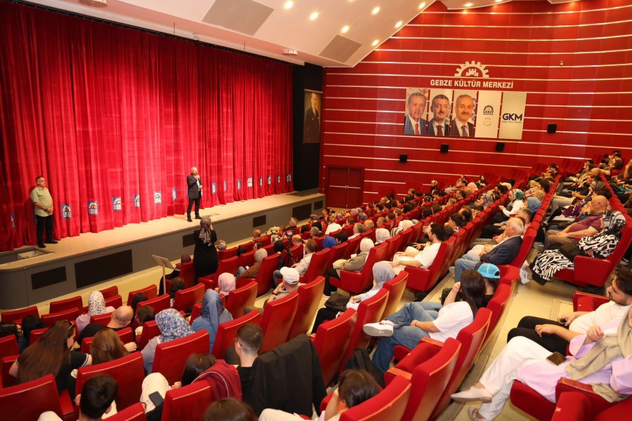 GESMEK Tiyatro Ekibinden muhteşem performans