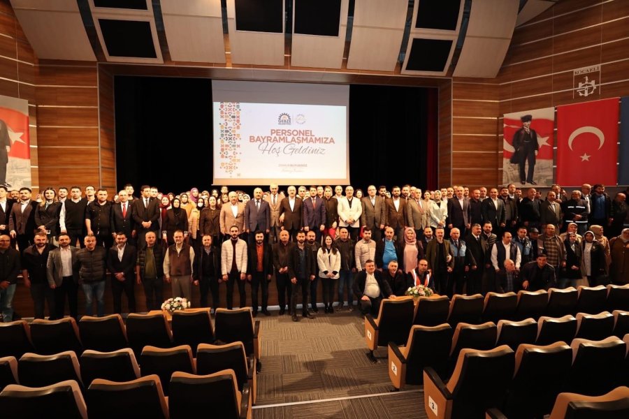 Başkan Büyükgöz, Mesai Arkadaşlarıyla Bayramlaştı