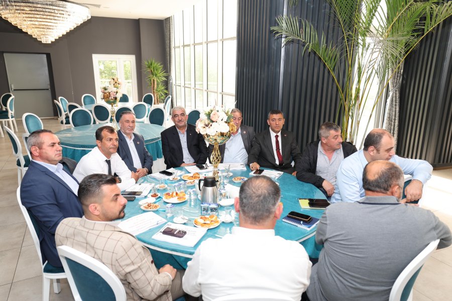 Kaymakam Özyiğit ve Başkan Büyükgöz MAHALLE MUHTARLARINI AĞIRLADI