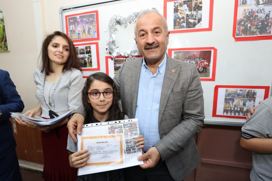 Gebzeli Öğrencilere Karneler Protokolden