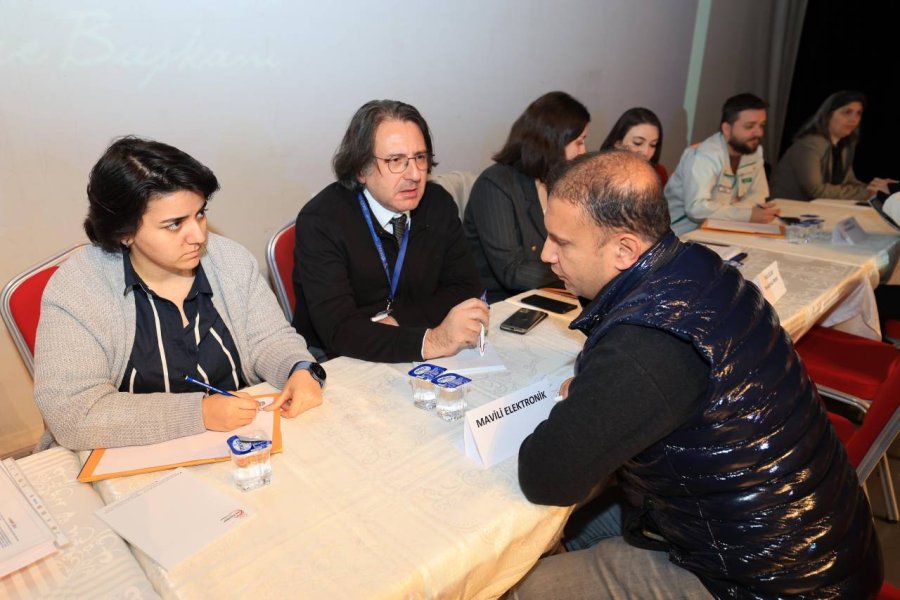 Gebze’de işveren ile iş arayanı buluşturan toplantılar