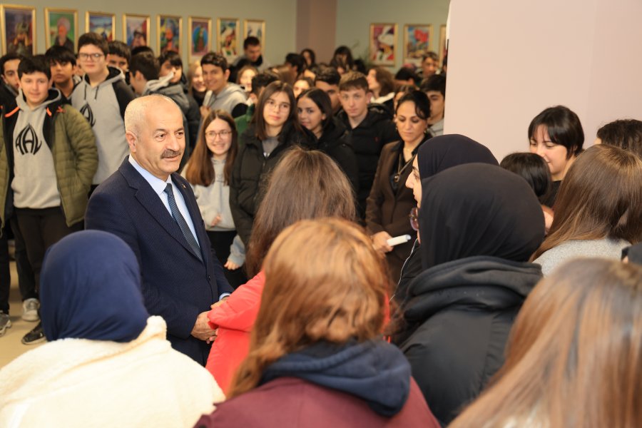 Gebze Belediyesi’nin Üniversite Eğitim Desteği İçin Başvurular Başladı