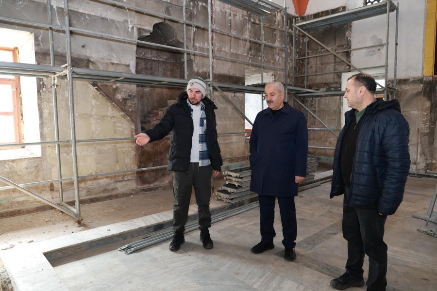 Gebze Belediyesi Tarihi Çarşı Hamamında Restorasyon Çalışmalarını Başlattı