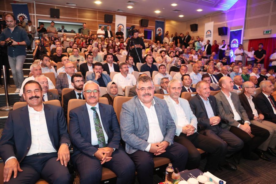 Gebze Belediyesi Hizmet ve Yatırım Dönem Toplantısında Konuşan Başkan BÜYÜKGÖZ: