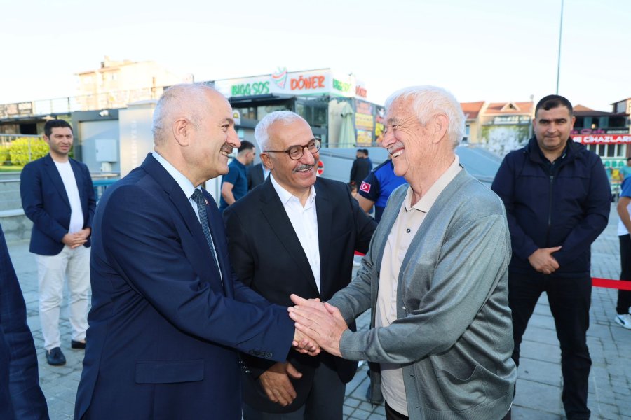 Gebzeliler Kent Meydanında Bayramlaştı