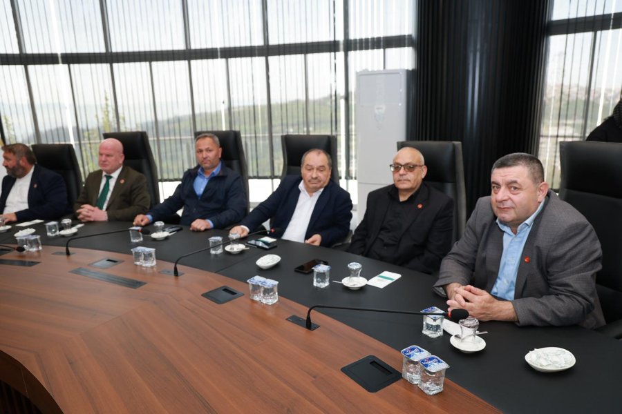 Başkan Büyükgöz Mahalle Muhtarlarıyla Bir Araya Geldi