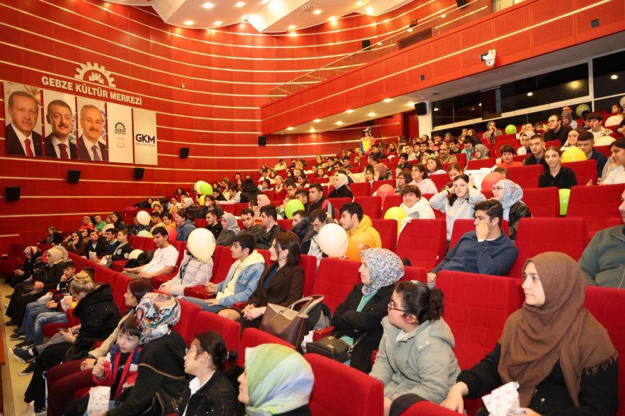 Gebzede Özel Çocuklar İçin Sinema Etkinliği