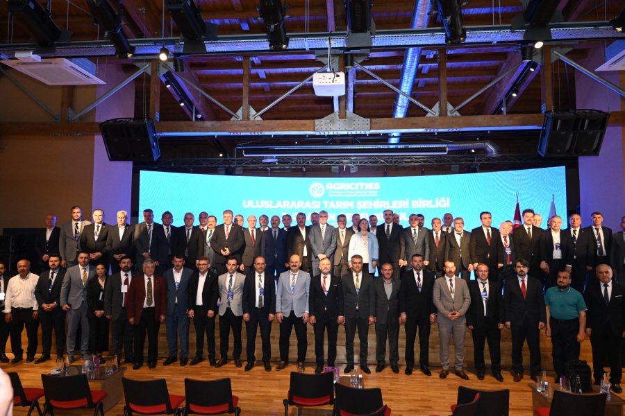 Gebze Belediye Başkanı Zinnur Büyükgöz, AGRİCİTİES Denetim Kurulu Başkanlığına Seçildi