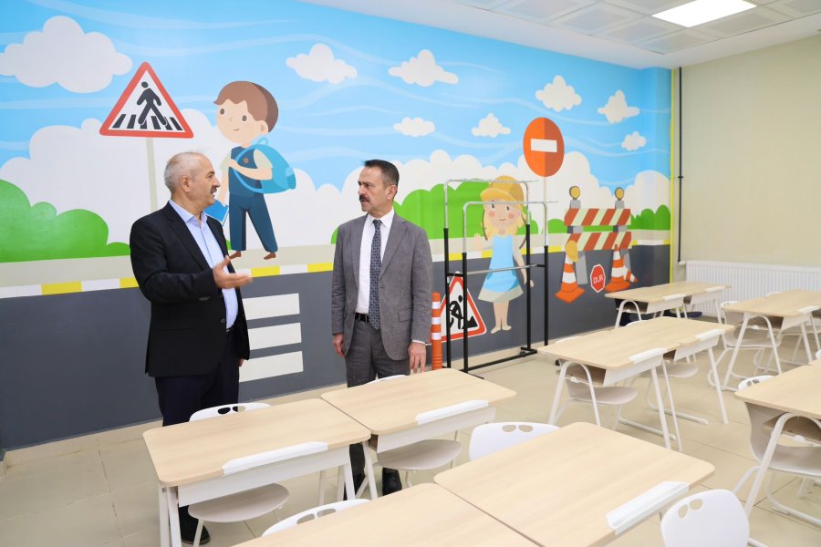 Başkan Büyükgöz Vali Aktaş’a projelerini yerinde tanıttı