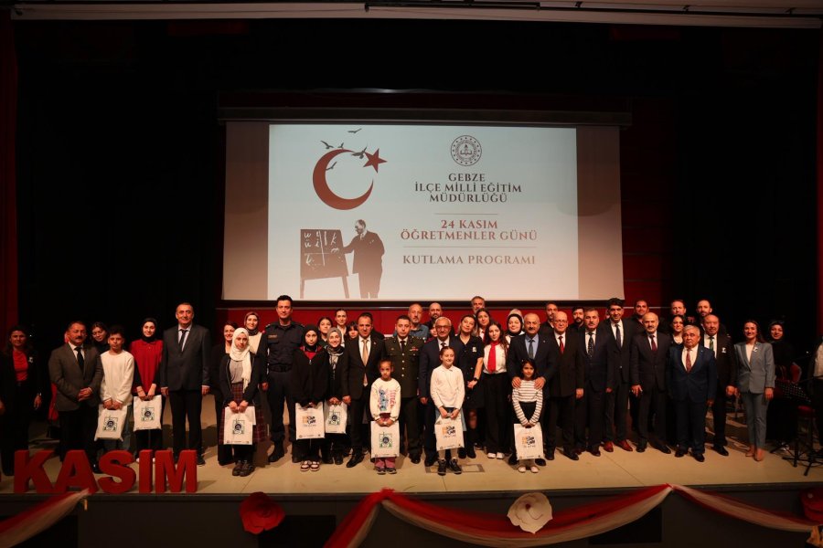 GEBZE’DE ÖĞRETMENLER GÜNÜ COŞKUSU