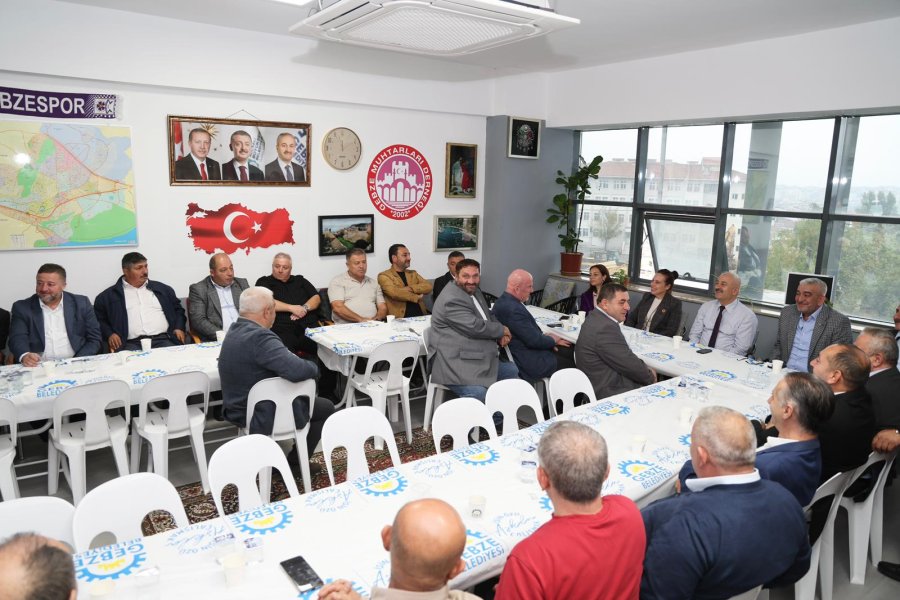 Başkan Büyükgöz Muhtarlarla Bir Araya Geldi