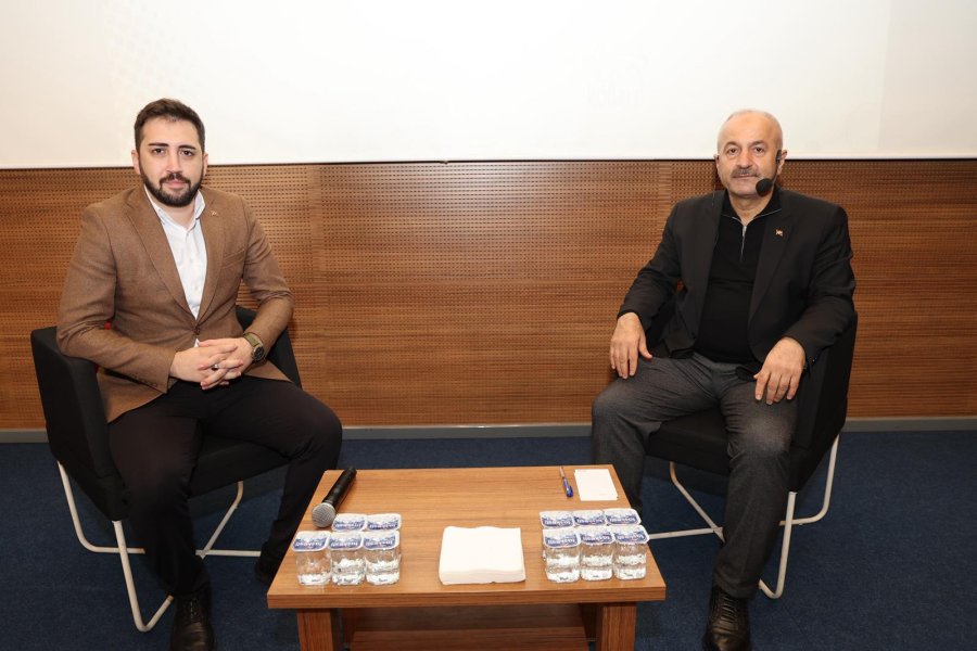 Başkan Büyükgöz Gençlerle Buluştu