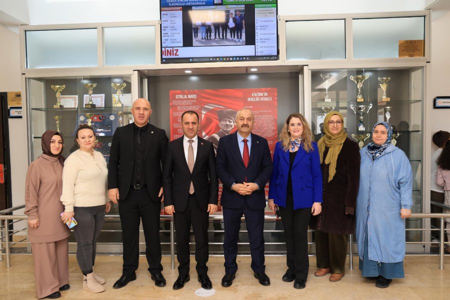 Başkan Büyükgöz karne törenine katıldı