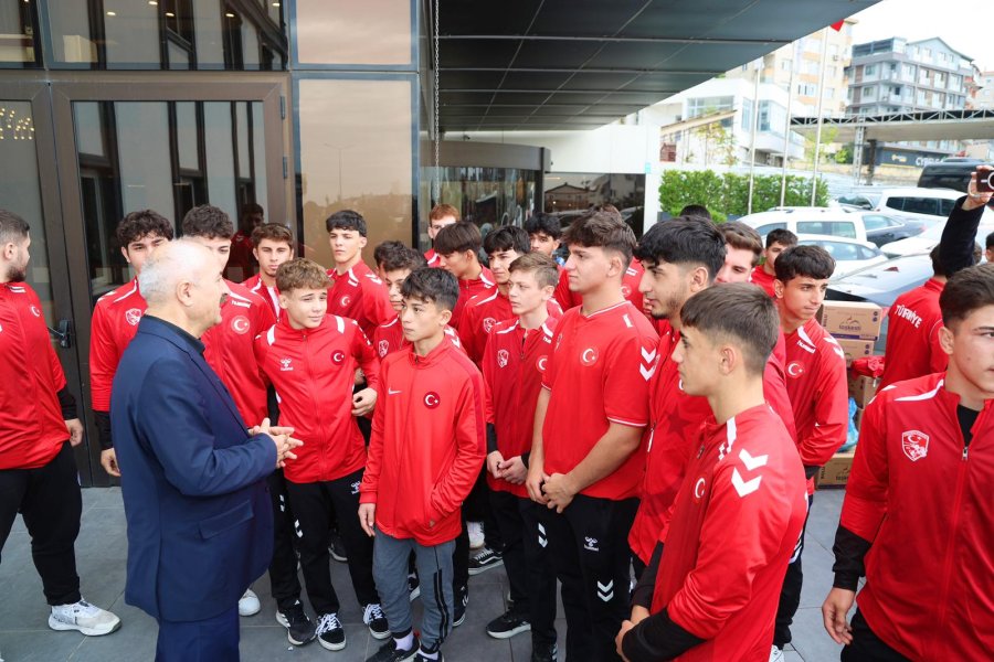 Gebzeli Güreşçiler Milli Takım Kampında