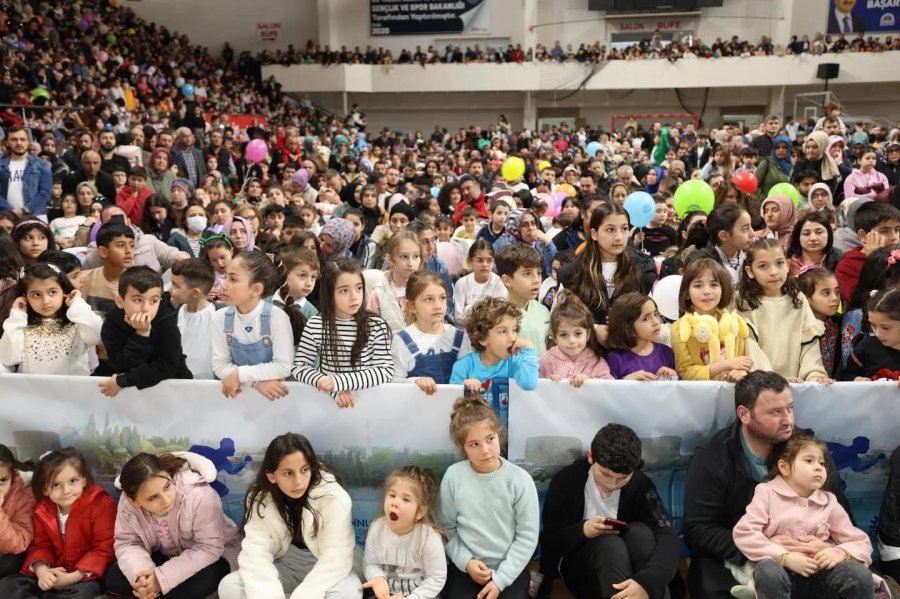 Gebzeli Çocuklar Yetenek Sirki’nde Eğlendi