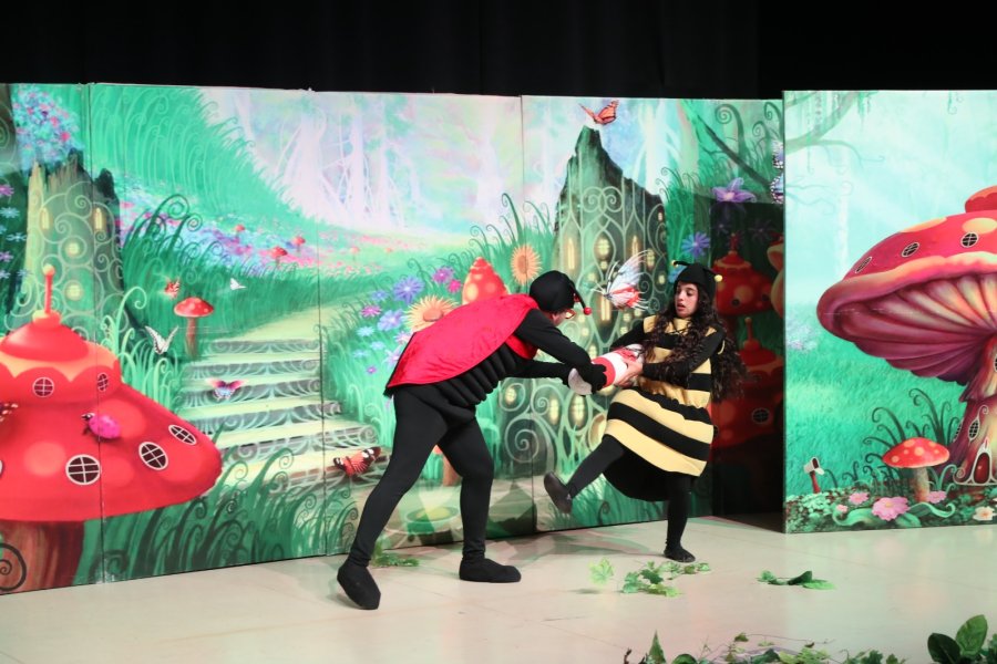 Minikler “Beneksiz Böcek Uğur” ile Keyifli Anlar Yaşadı