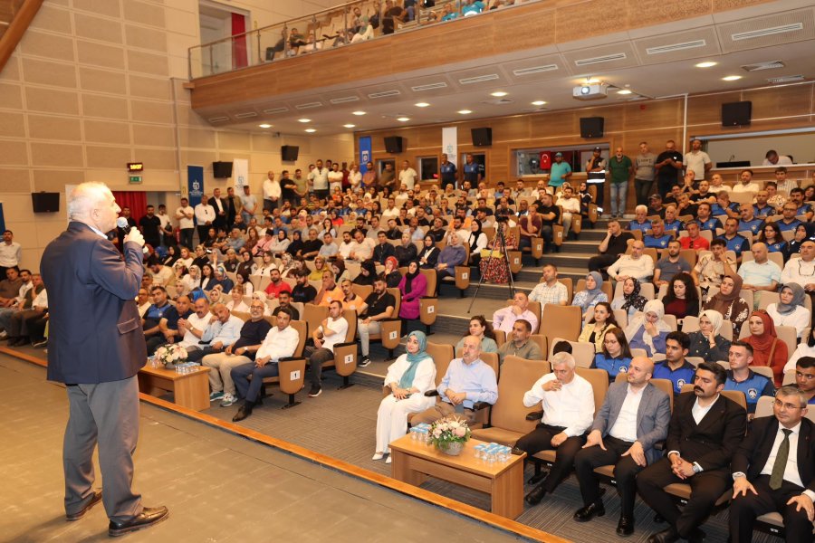 Başkan Büyükgöz, Belediye Personeliyle Bayramlaştı