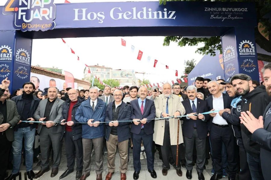 Gebze Kitap Fuarı Görkemli Törenler Kapılarını Açtı