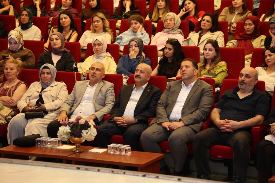 GKM’de Klinik Psikolog Beyhan Budak Söyleşisine Yoğun İlgi
