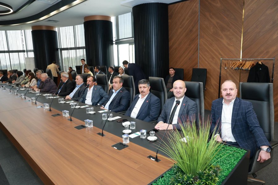 Başkan Büyükgöz Mahalle Muhtarlarıyla Bir Araya Geldi