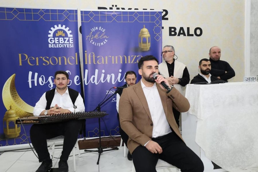 Başkan Büyükgöz mesai arkadaşlarını iftarda ağırladı