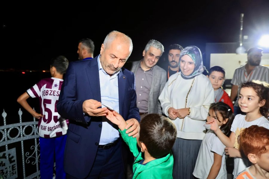 Eskihisar Sahilinde ‘Baba ve Çocuk Balık Tutma’ Etkinliği 