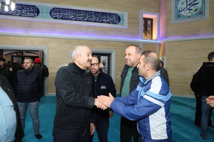 Başkan Büyükgöz, İftarda Gebzelilere Konuk Oluyor 