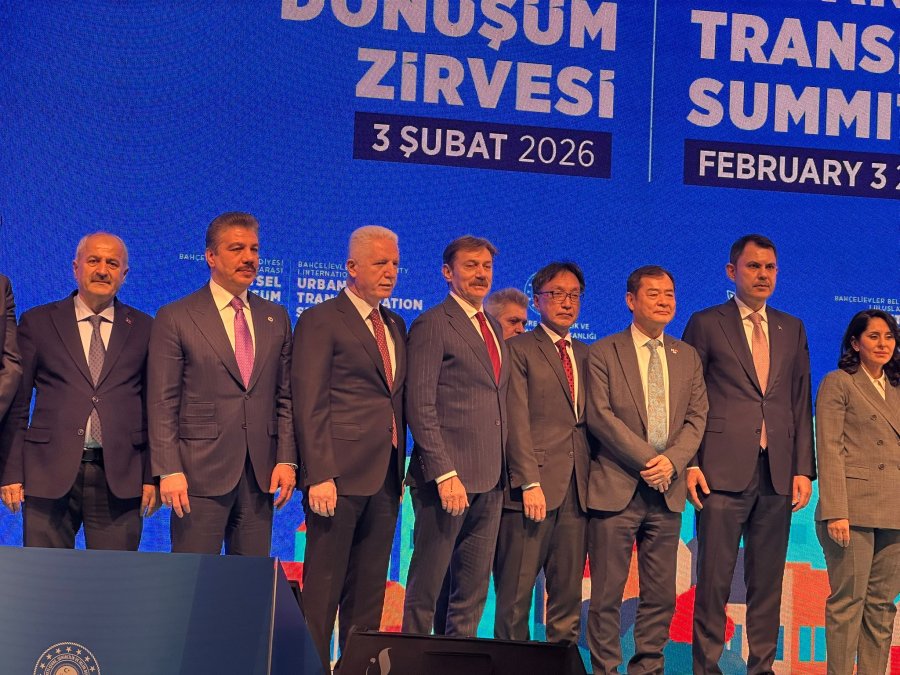 Başkan Büyükgöz, 1. Uluslararası Kentsel Dönüşüm Zirvesi’ne Katıldı