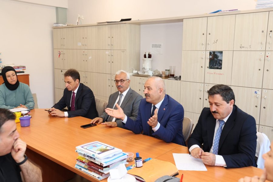 Başkan Büyükgöz Bayrak Töreninde