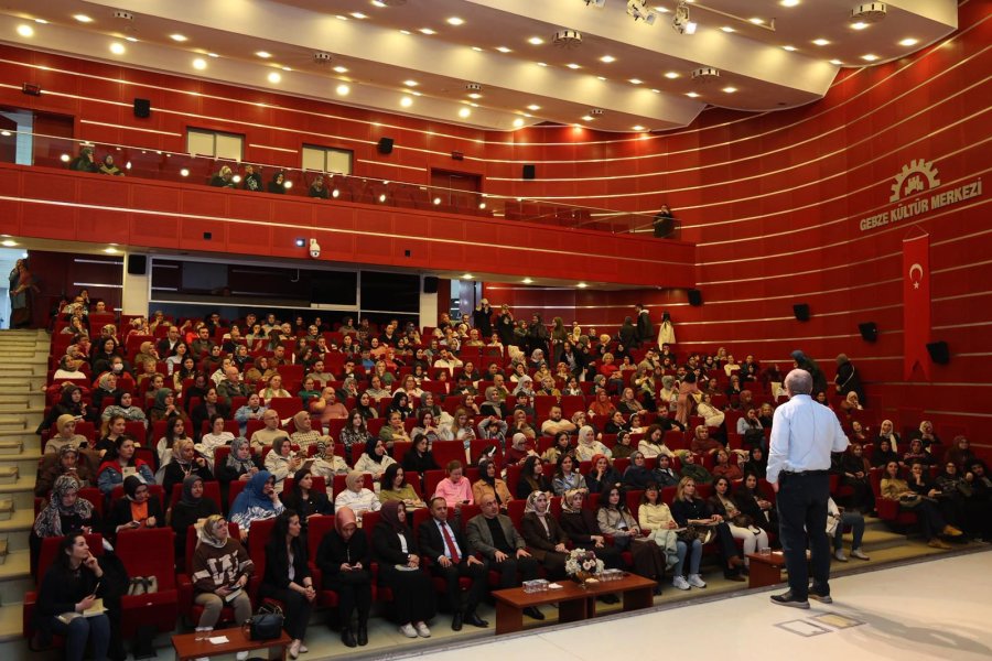 Gebze Okur’da Bilim Dolu Akşam