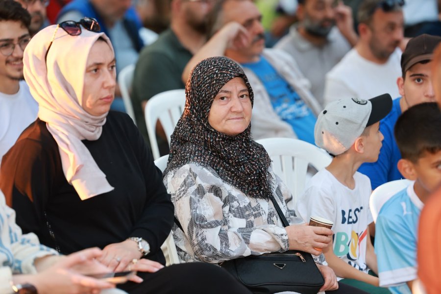 Vatandaş Soruyor, Başkan Cevaplıyor Bu Kez Çamlık Parkı'ndaydı