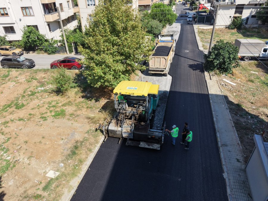 Gebze Belediyesi Asfalt Serim Çalışmalarına Devam Ediyor