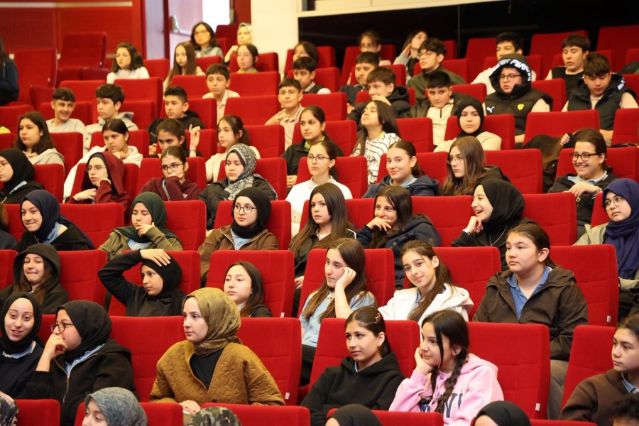 GKM’de Sınav Maratonuna Hazırlanan Öğrencilere Özel Söyleşi