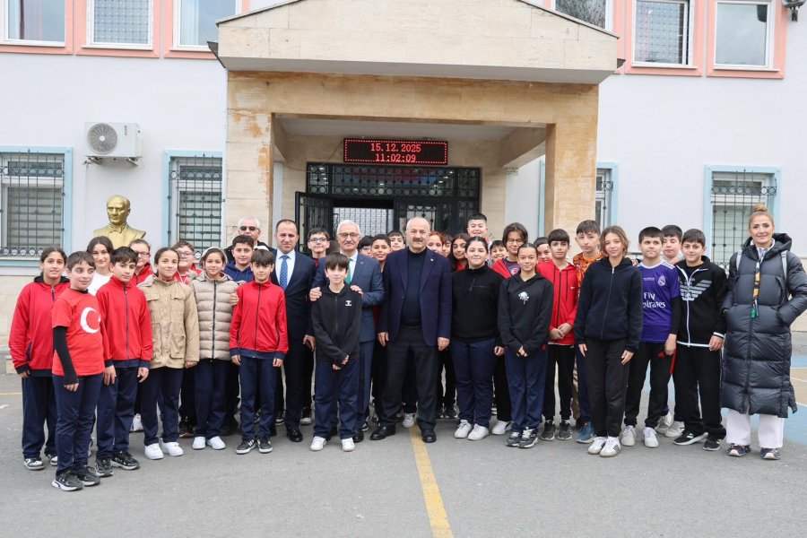 Başkan Büyükgöz ve Kaymakam Özyiğit’ten Okullara Ziyaret