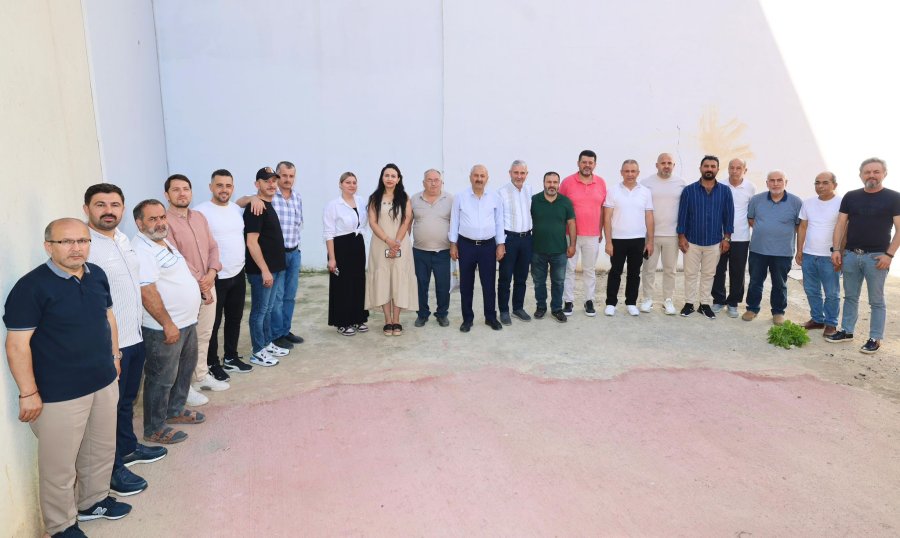 Başkan Büyükgöz Yenibağdat Esnafıyla Kahvaltıda Buluştu