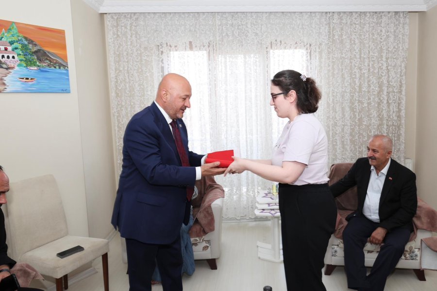 Başkan Büyükgöz ve Milletvekili Kurt’tan Şehit Ailesine Ziyaret