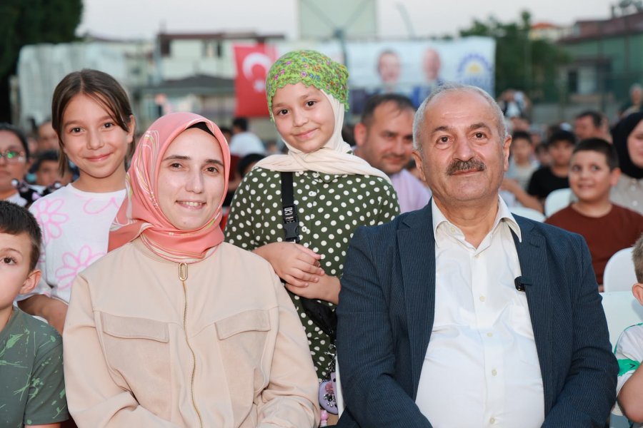Mahallemde Sinema Var Başladı