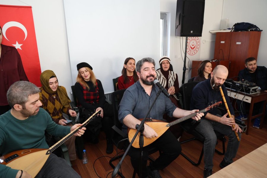 BAŞKAN BÜYÜKGÖZ’DEN HUZUREVİ SAKİNLERİNE MORAL ZİYARETİ