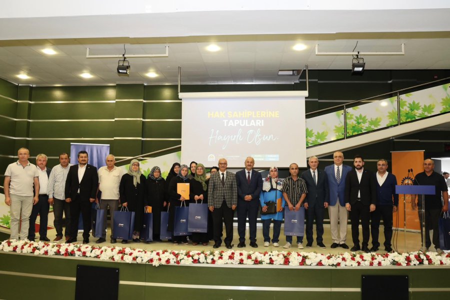 Kadıllı, Ahatlı ve Cumaköy’de 843 Hak Sahibi Tapularına Kavuştu