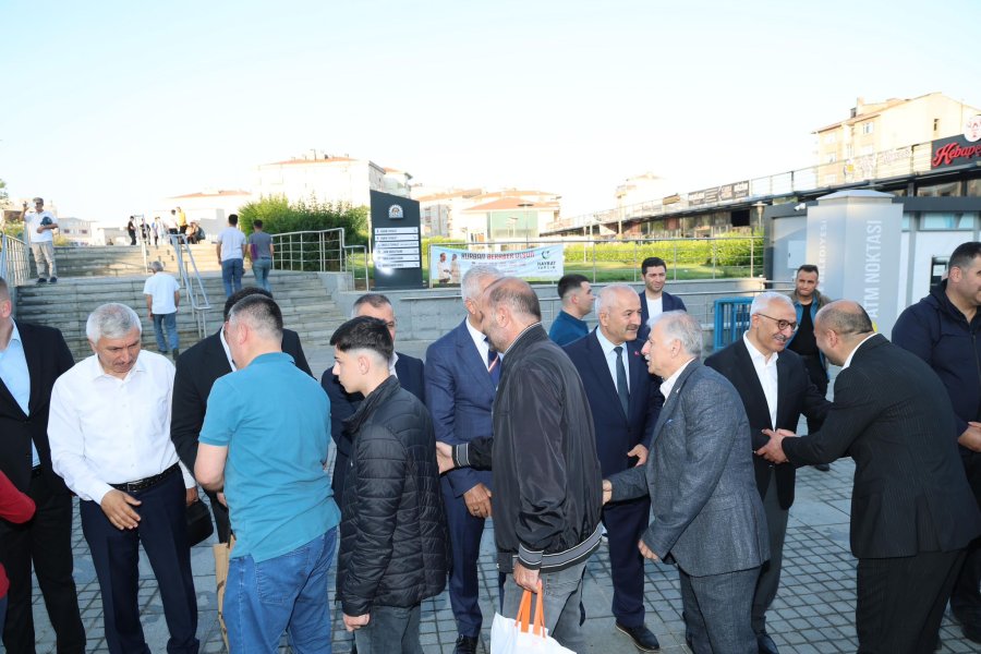 Gebzeliler Kent Meydanında Bayramlaştı