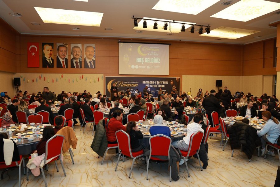 Gebze’de Mevsim Ramazan Kapsamında Yetim ve Öksüz Çocuklara İftar 