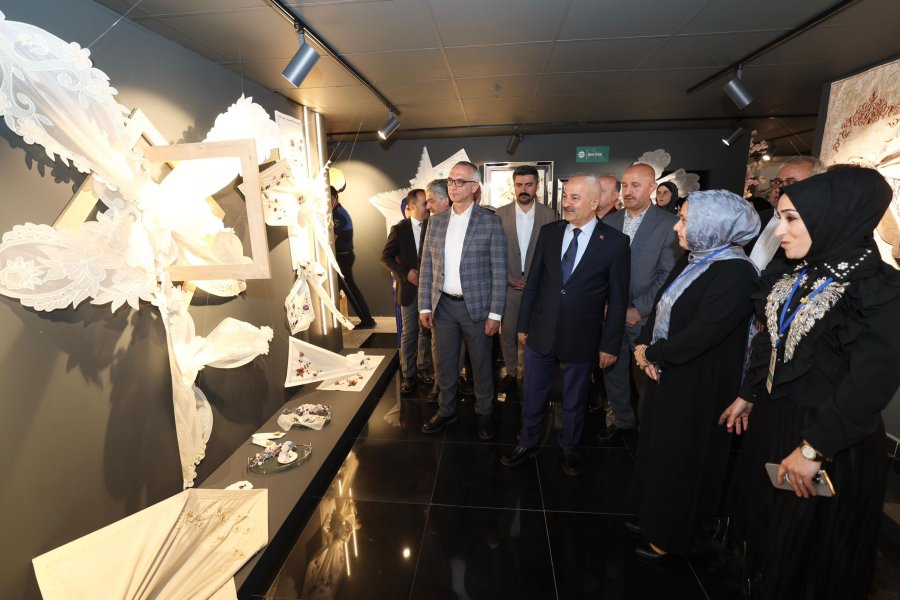 GESMEK’ten Hayata Dokunan Sergi