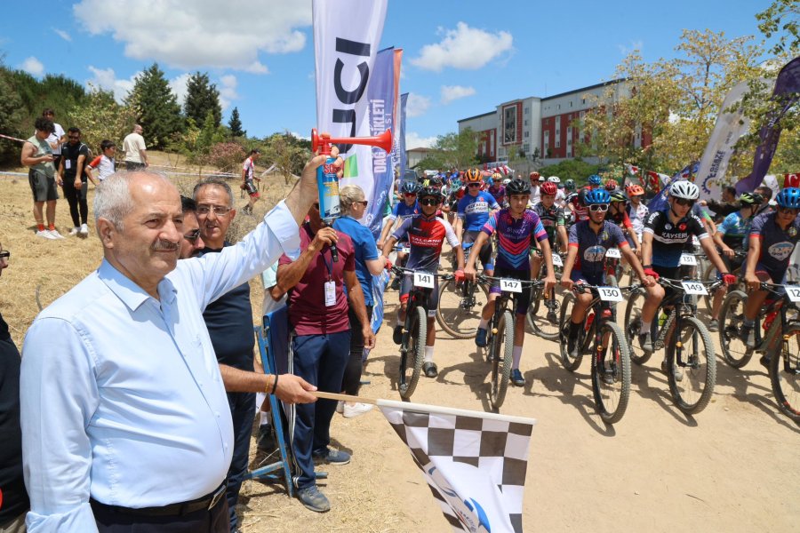 Gebze Uluslararası Dağ Bisikleti Kupası’nda Nefesler Kesildi