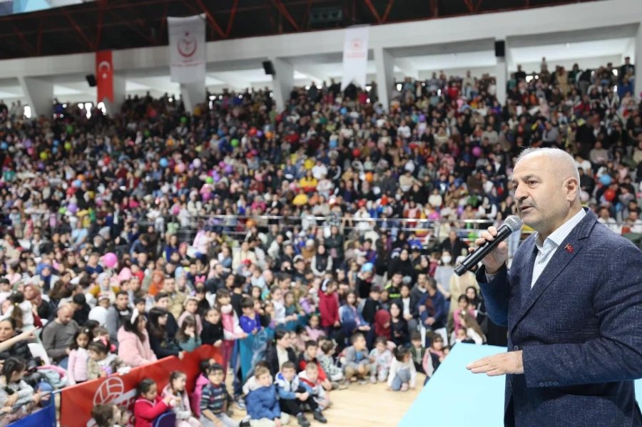 Gebzeli Çocuklar Yetenek Sirki’nde Eğlendi