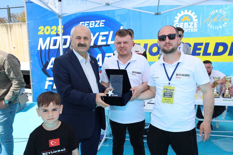 Gebze’de Modifiyeli Araçlar Festivali Yapıldı