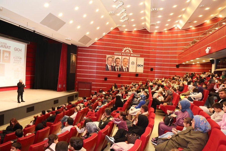 Başkan Büyükgöz’den Minik Sinemaseverlere Sürpriz