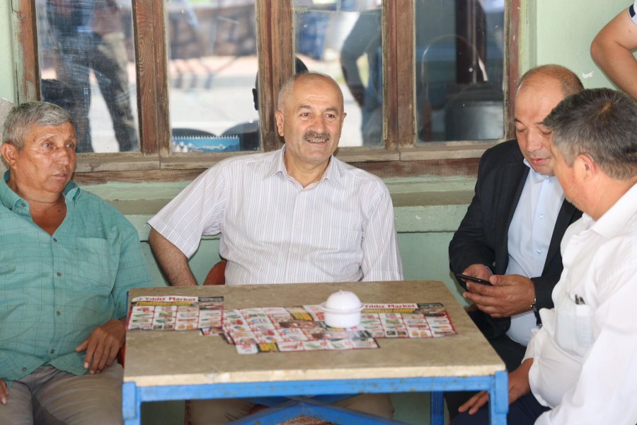 Büyükgöz Kargalı Sakinleriyle Çay Sohbeti Yaptı