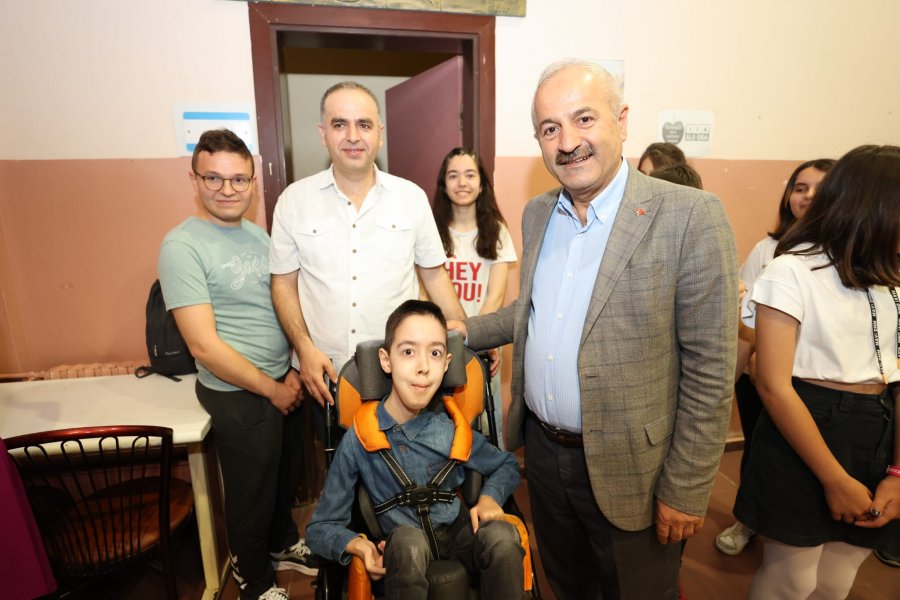 Gebzeli Öğrencilere Karneler Protokolden